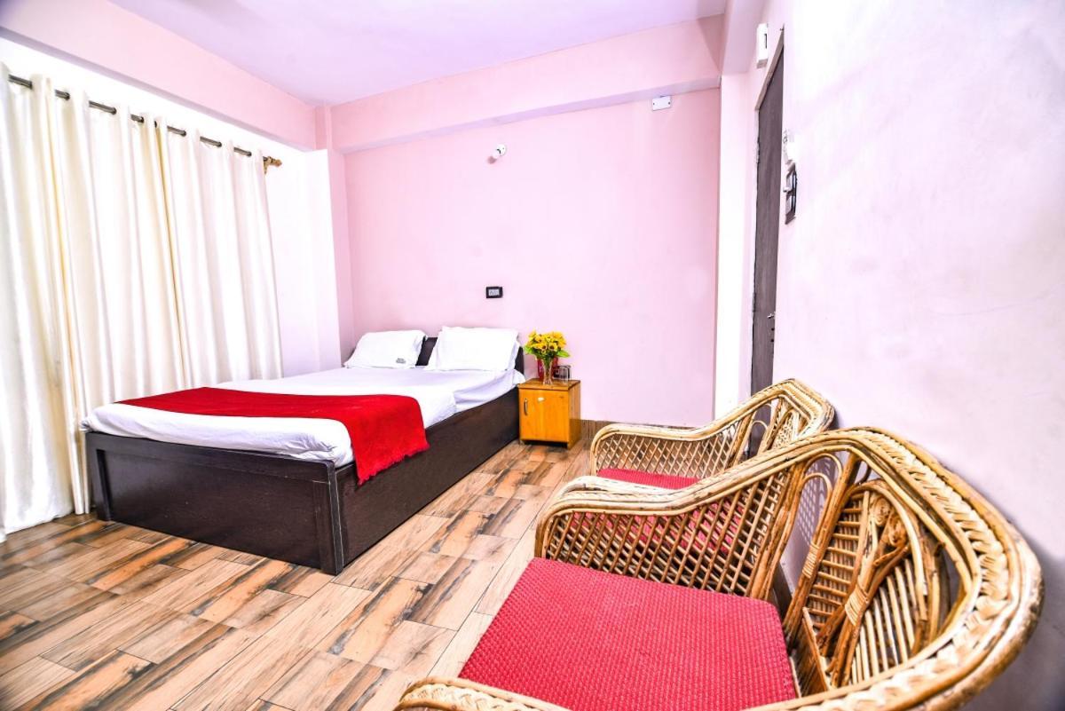 Hotel Aashiyana Kalimpong Exteriör bild